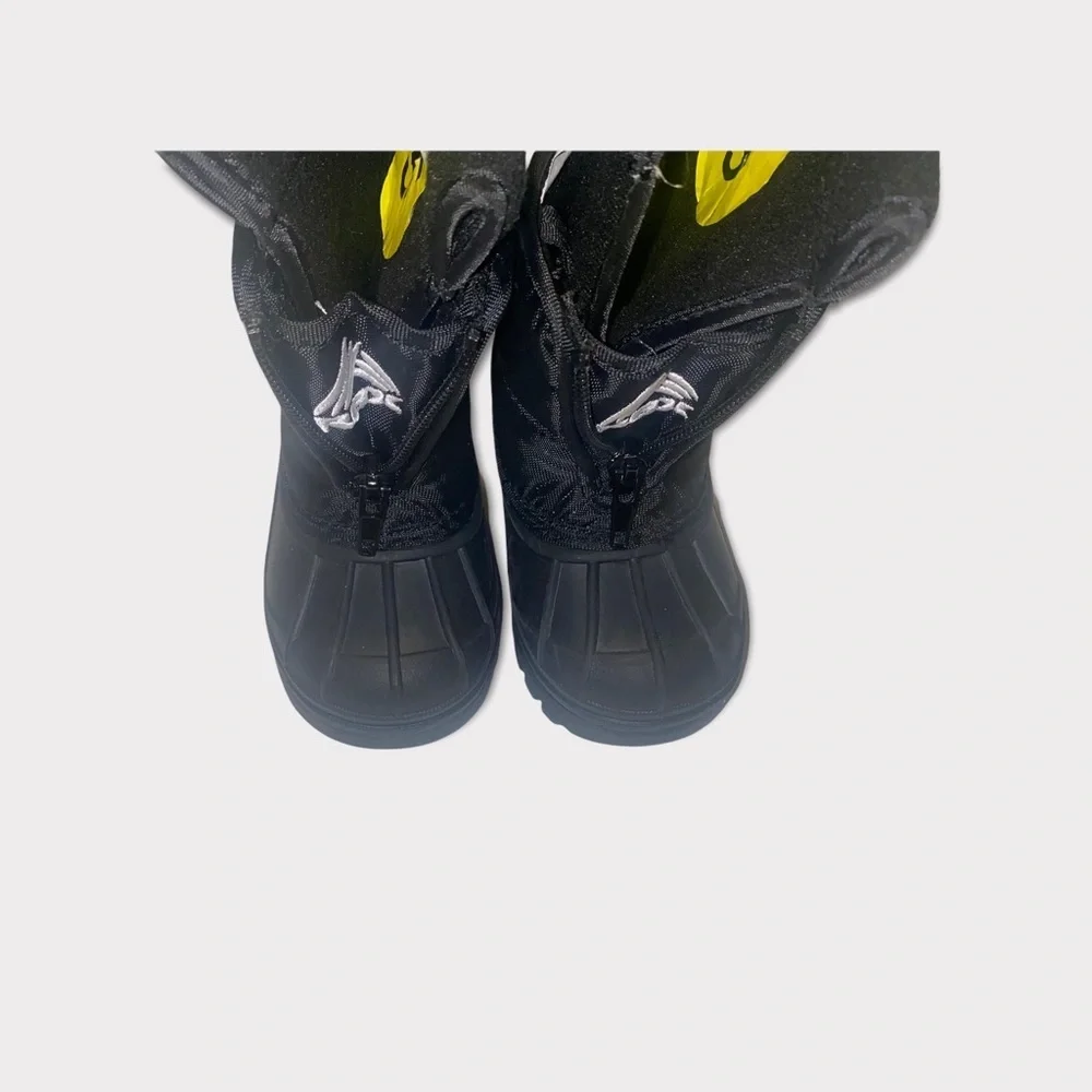 Kids RBX black toddler snow boots with insert size 5